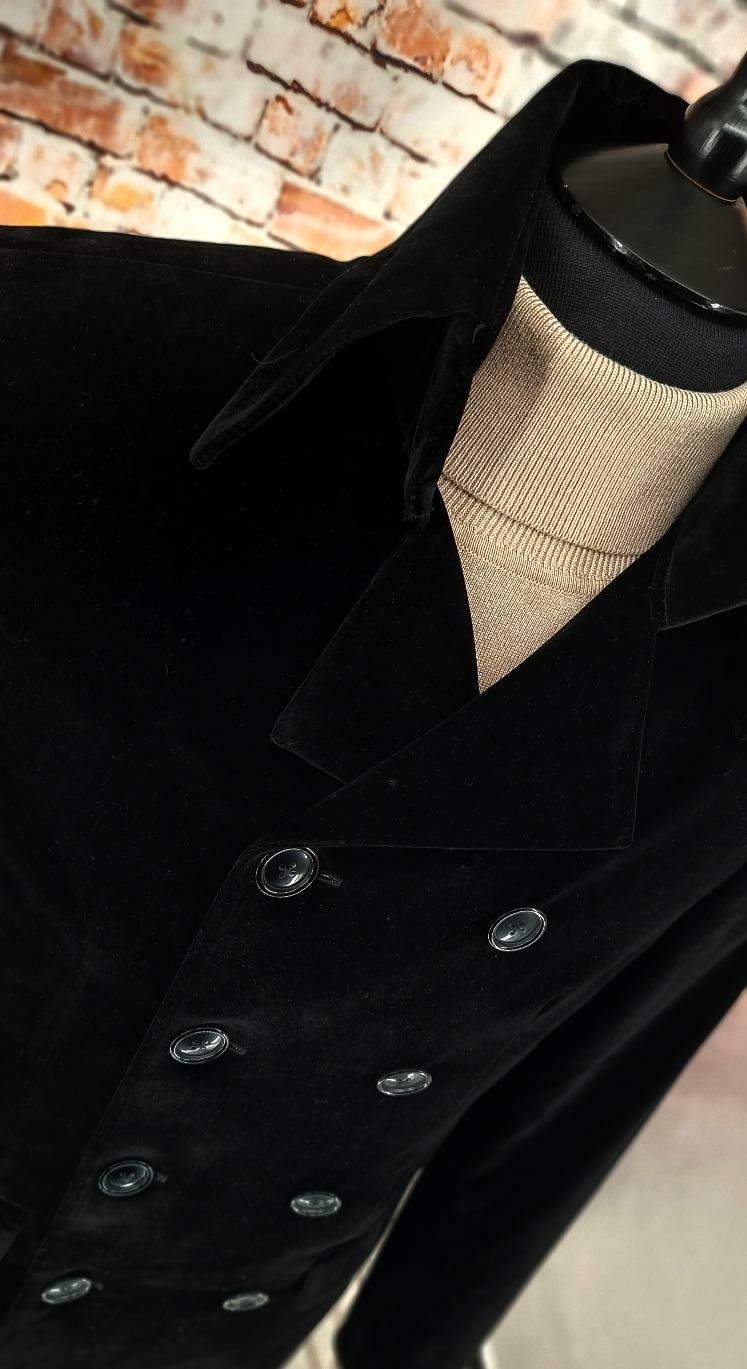 Mangan-  High Collared Jet Velvet Jacket