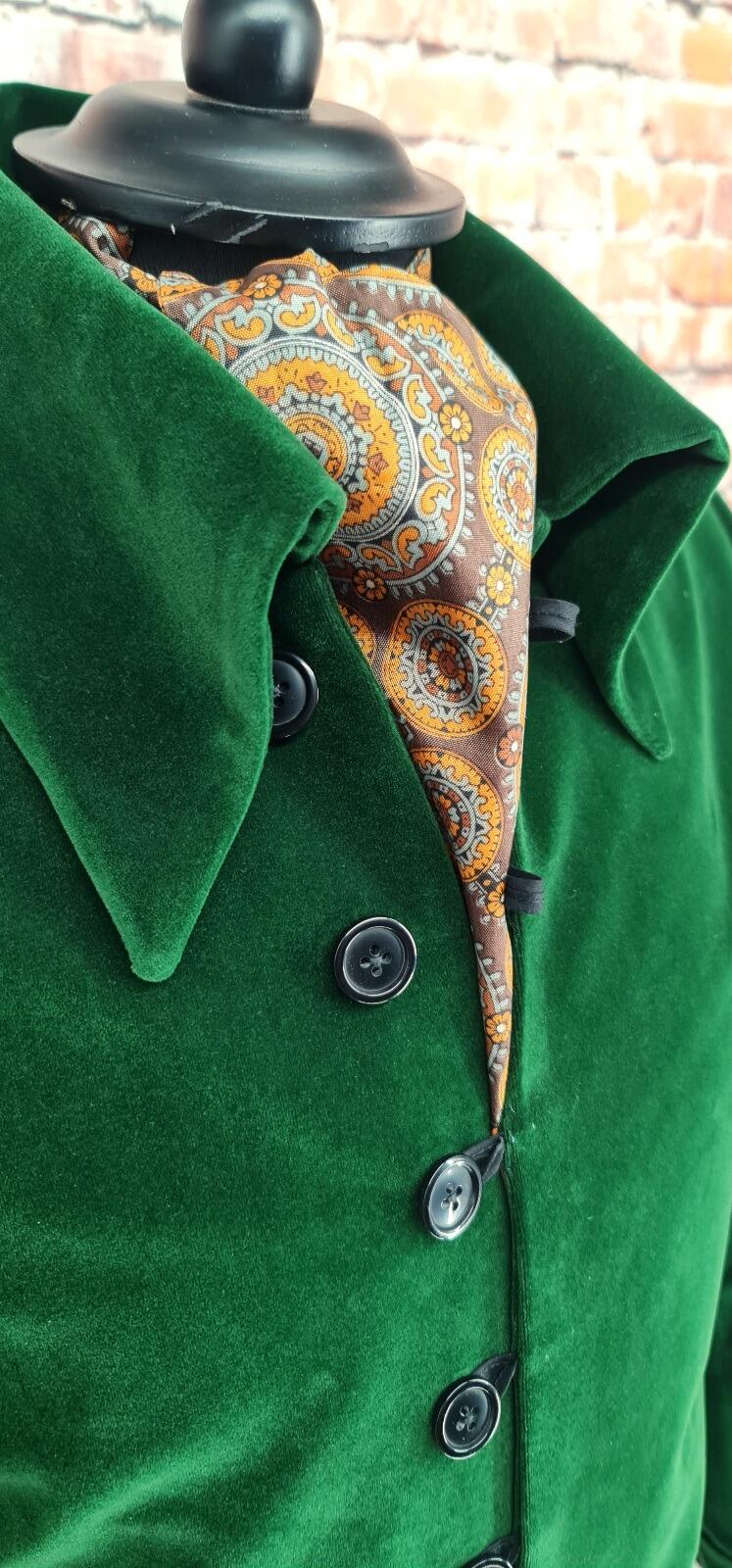Simon - Bottle Green Late 60s Inspired Velvet Jacket