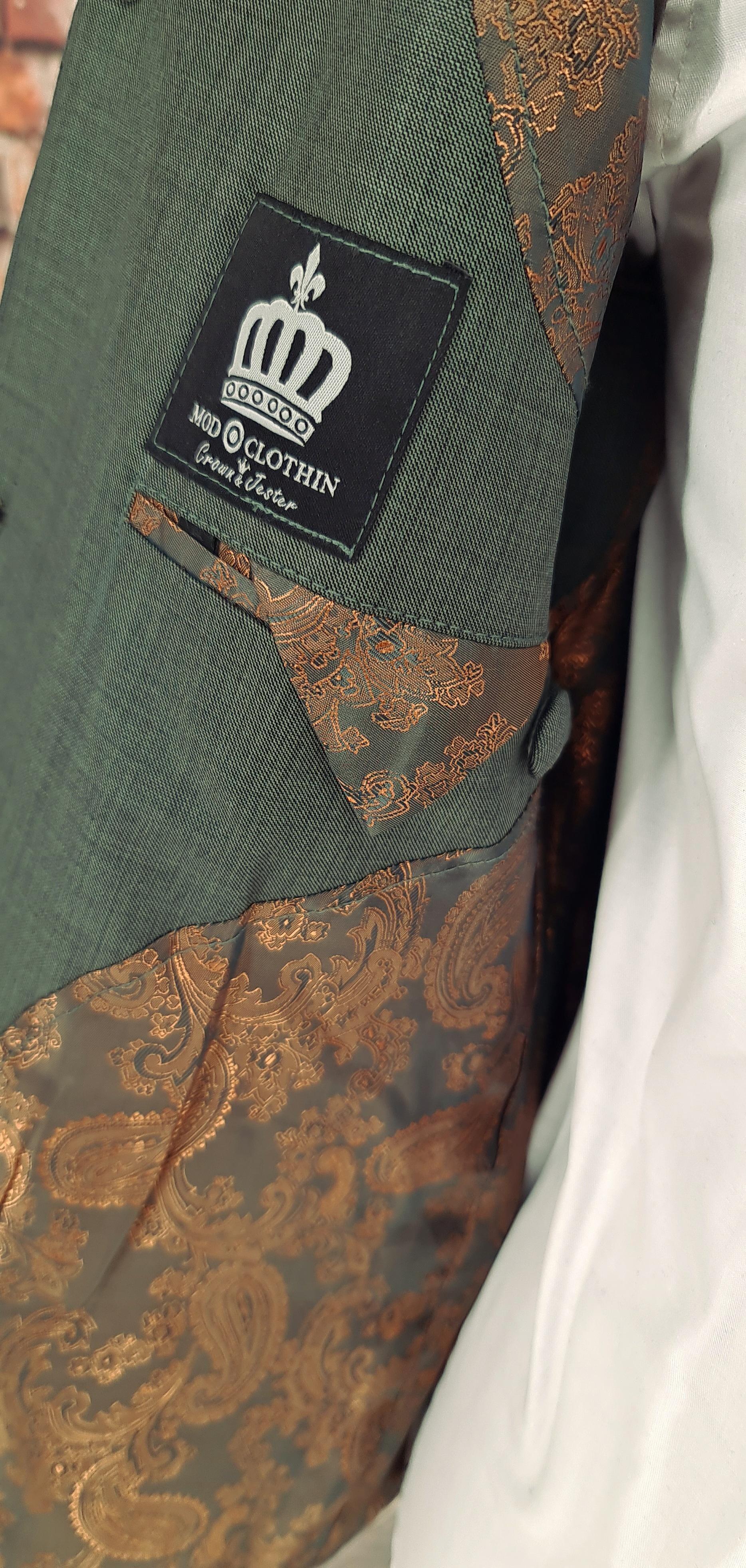 Frank - Sage Black Fine Wool Suit With Velvet Collar