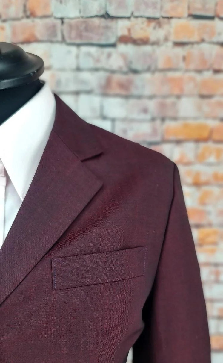Rima - Burgundy Two-Tone Suit