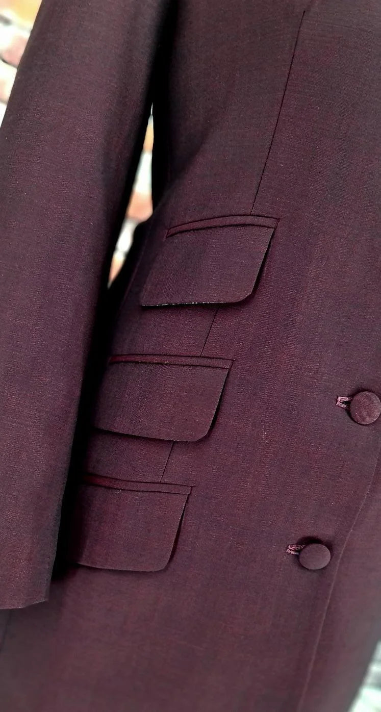 Rima - Burgundy Two-Tone Suit