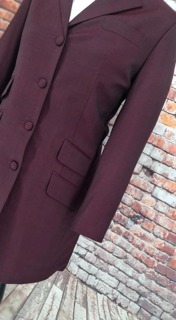 Rima - Burgundy Two-Tone Suit