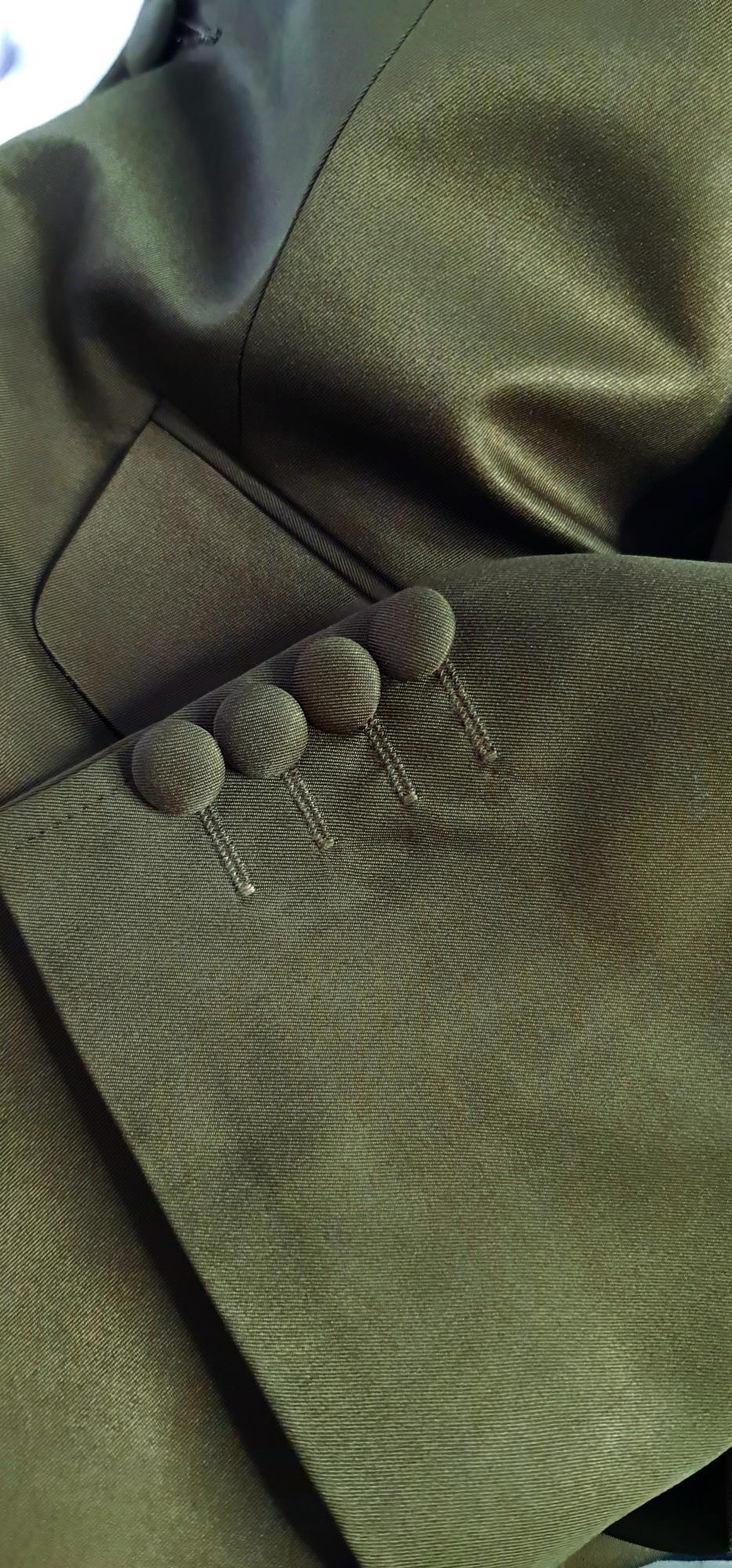Hampstead -  Olive Suit