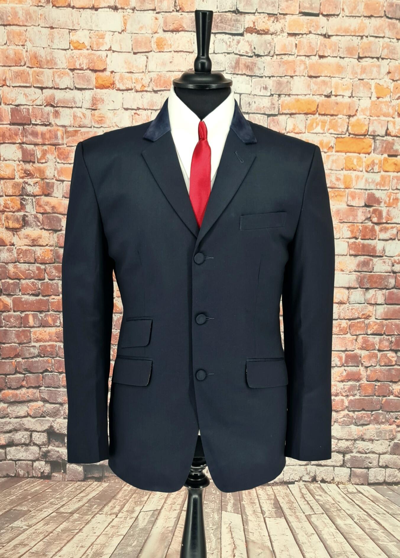 Preston - Navy Suit With Embellished Collar