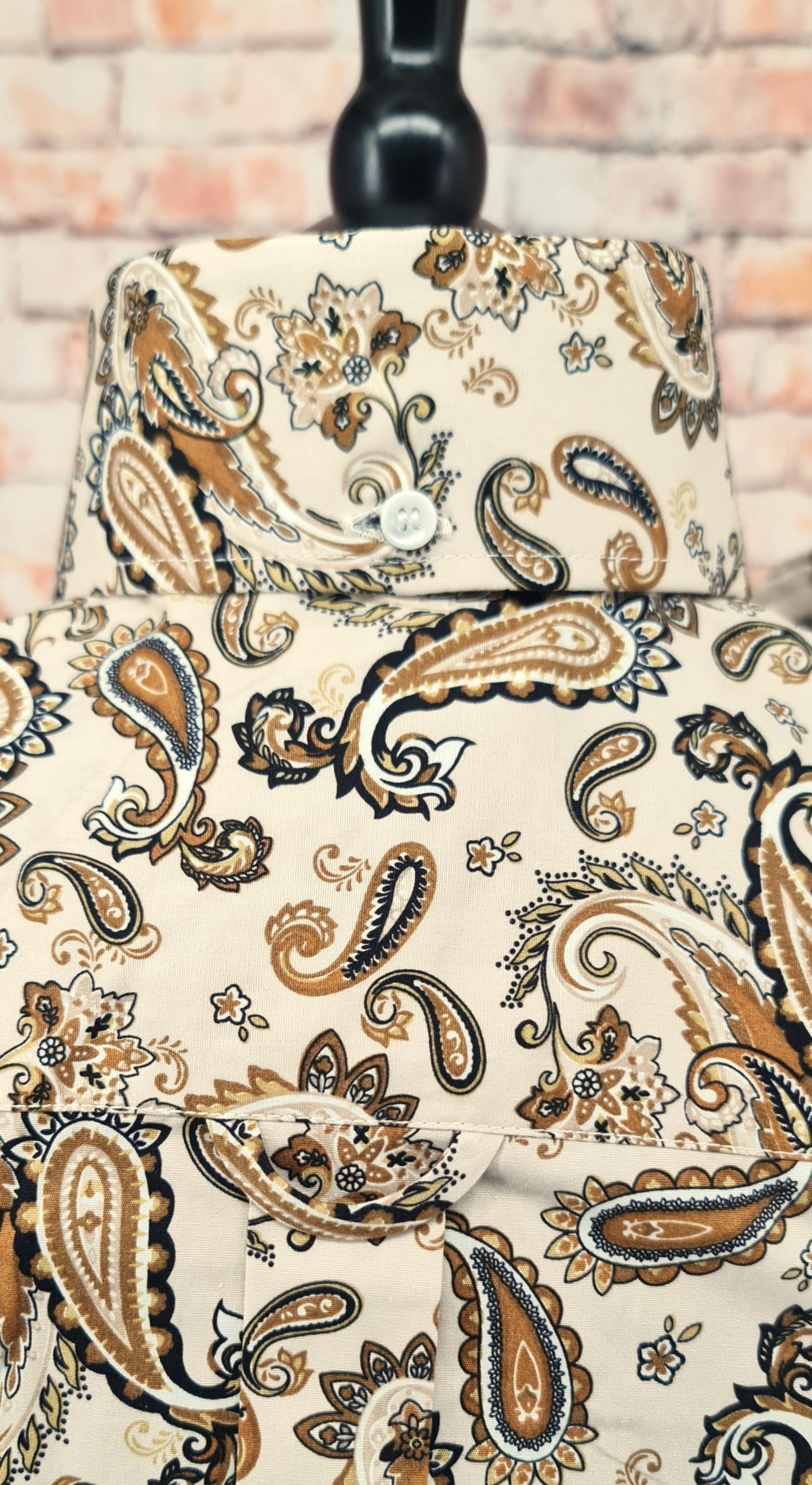 "Jude" 4 Button Collar Yeĺlow Paisley Shirt