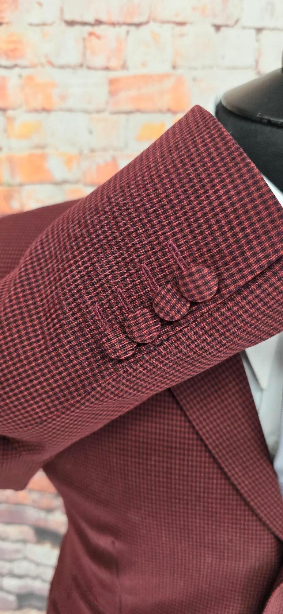 Colin - Dark Red Dogtooth Check 3 Button Suit