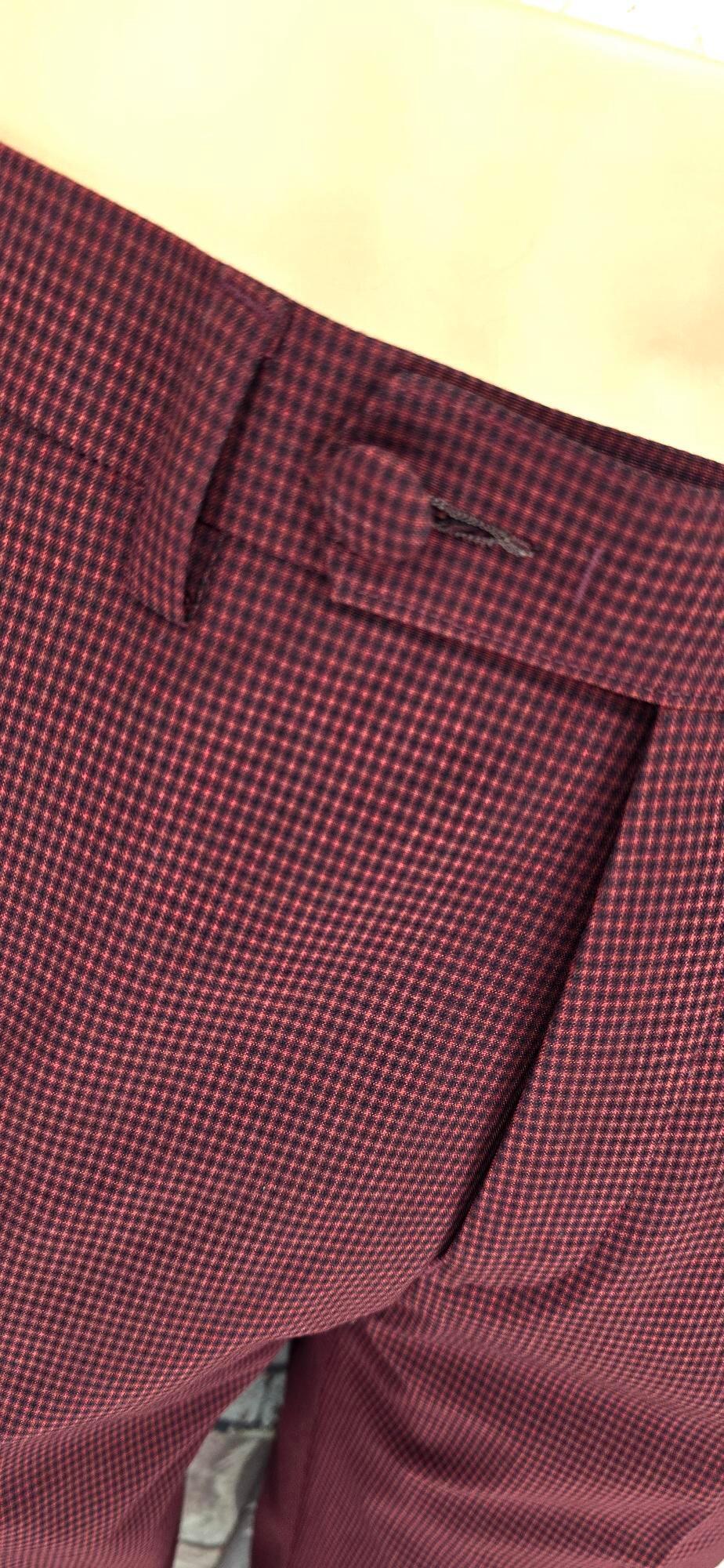 Colin - Dark Red Dogtooth Check 3 Button Suit