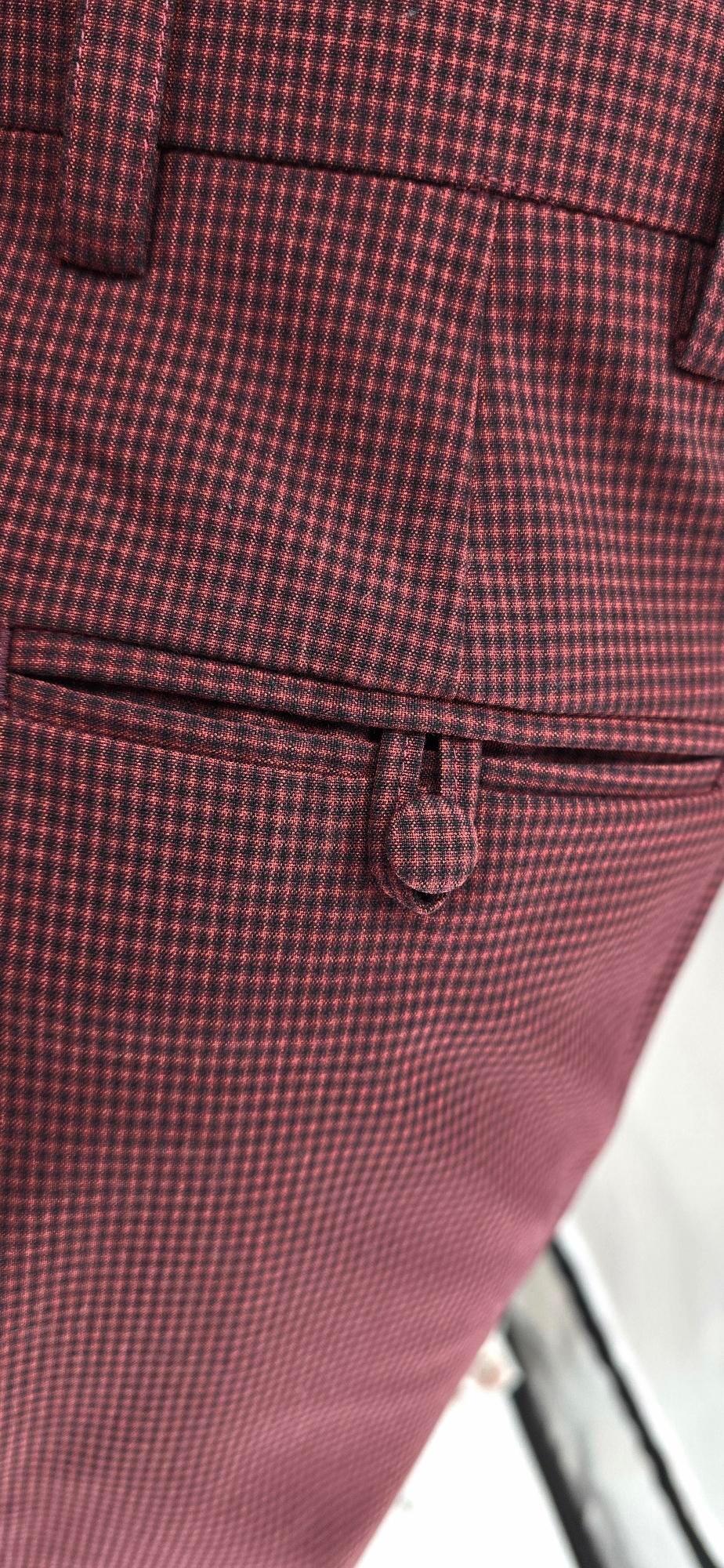 Colin - Dark Red Dogtooth Check 3 Button Suit