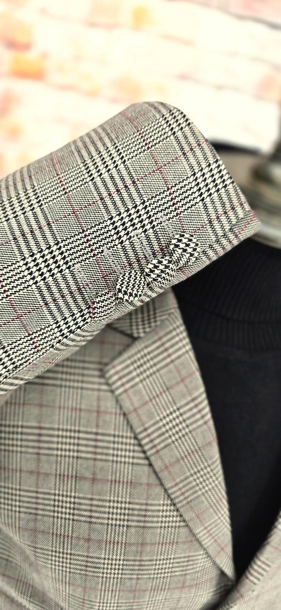 Steve Stunning Taupe - Black - Burgundy Checked Suit.