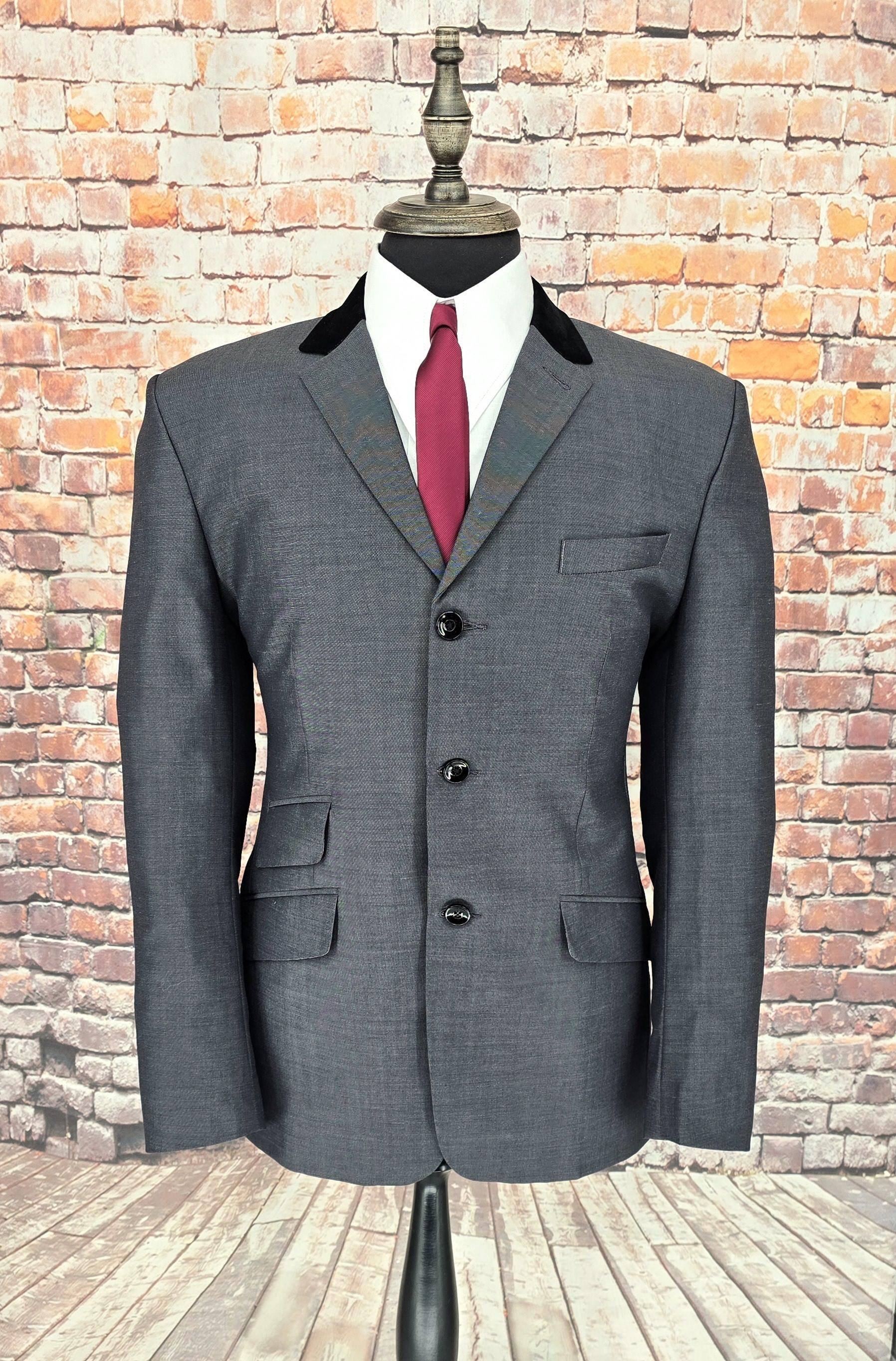 Glover - Grey & Black Mohair Two Tone Suit With Velvet Collar