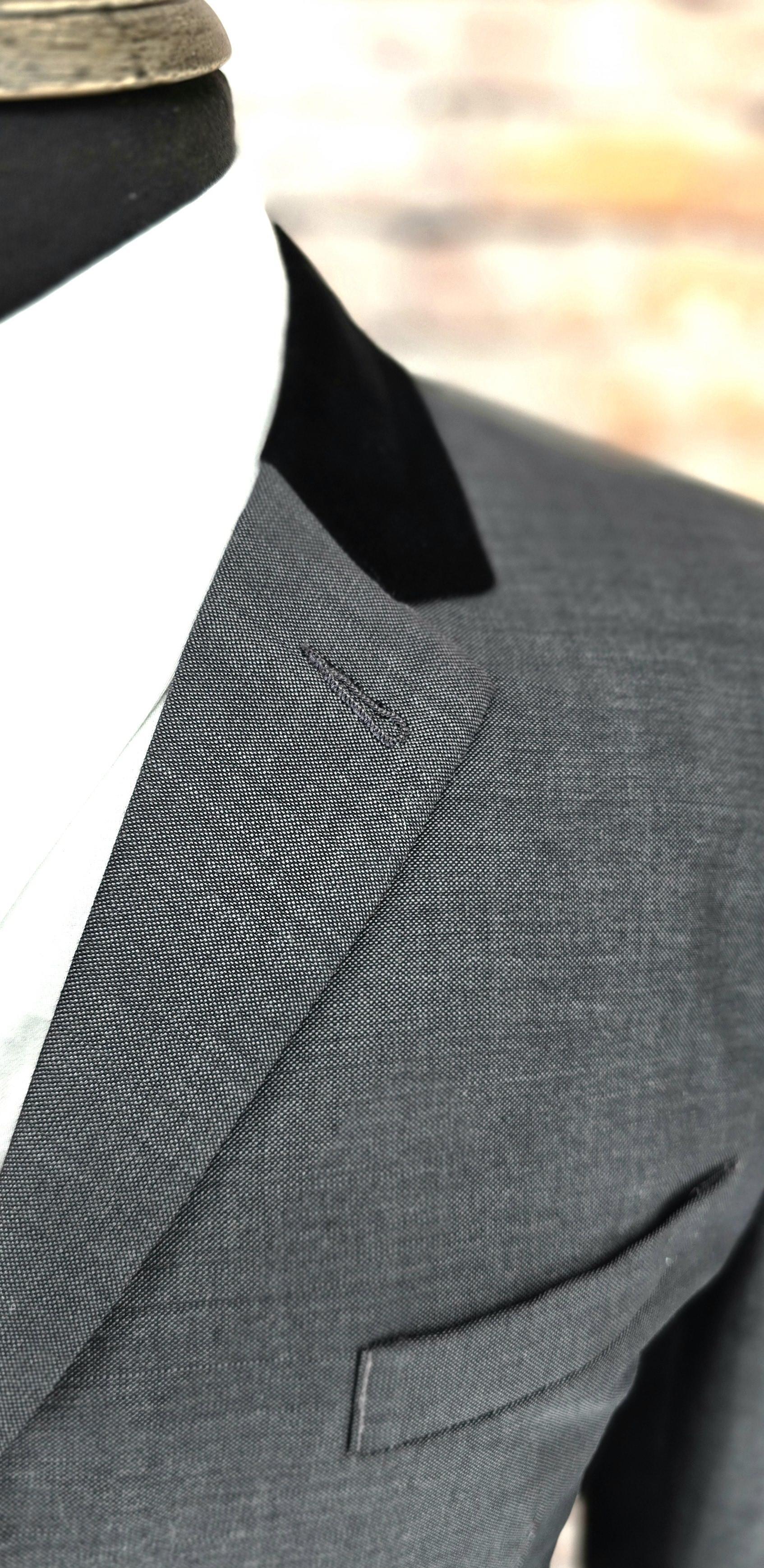 Glover - Grey & Black Mohair Two Tone Suit With Velvet Collar
