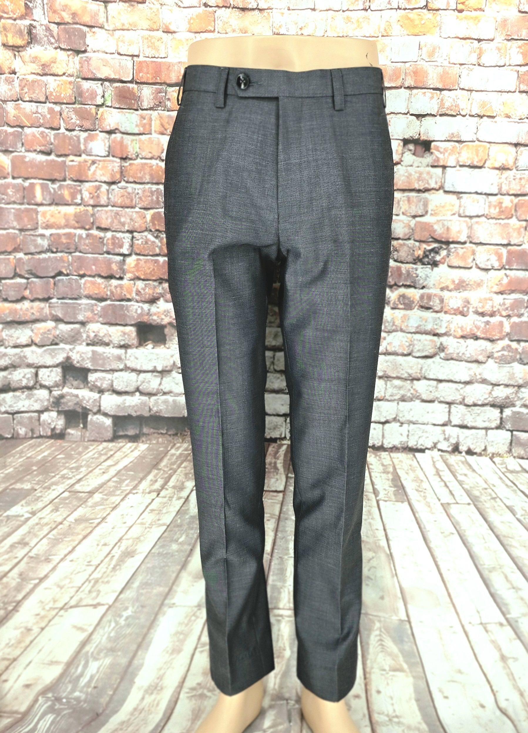 Glover - Grey & Black Mohair Two Tone Suit With Velvet Collar