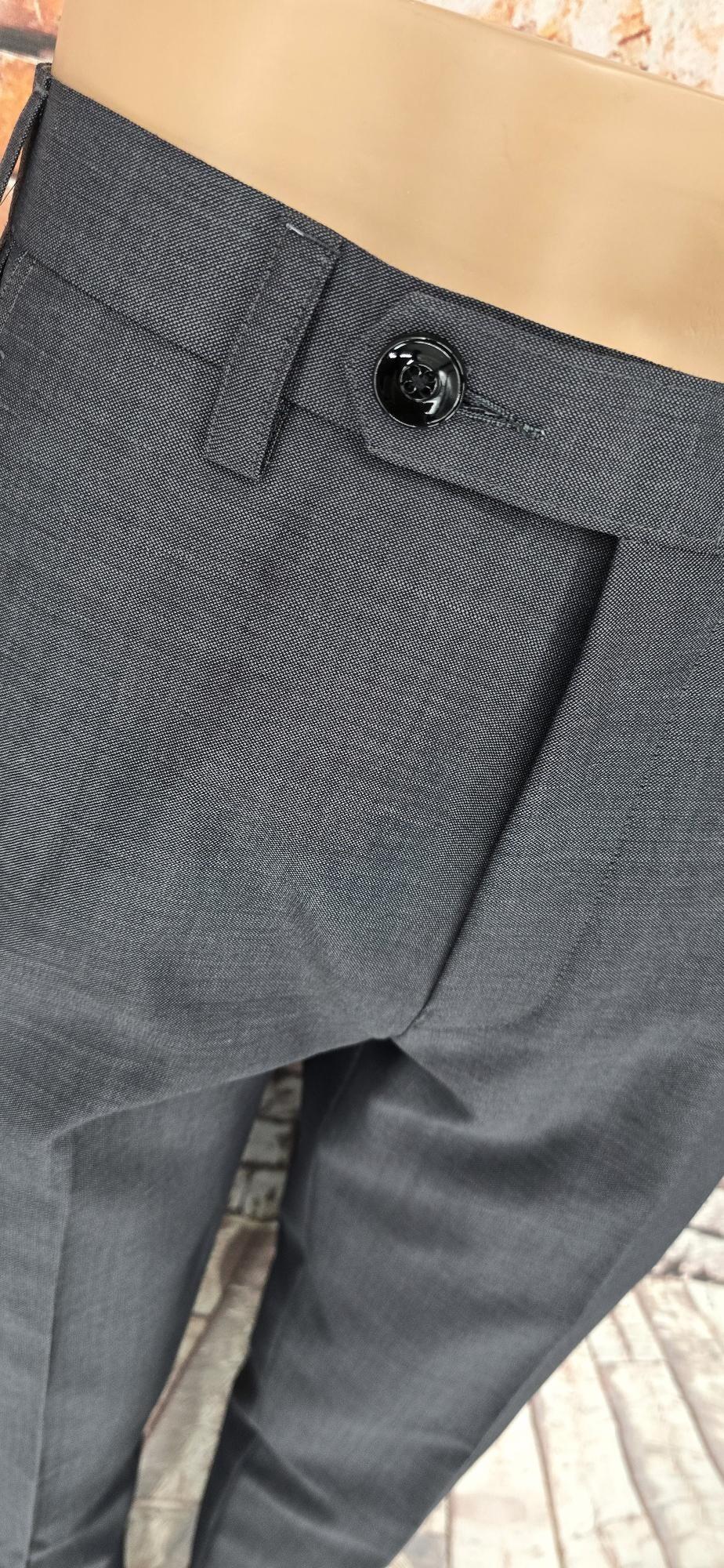 Glover - Grey & Black Mohair Two Tone Suit With Velvet Collar