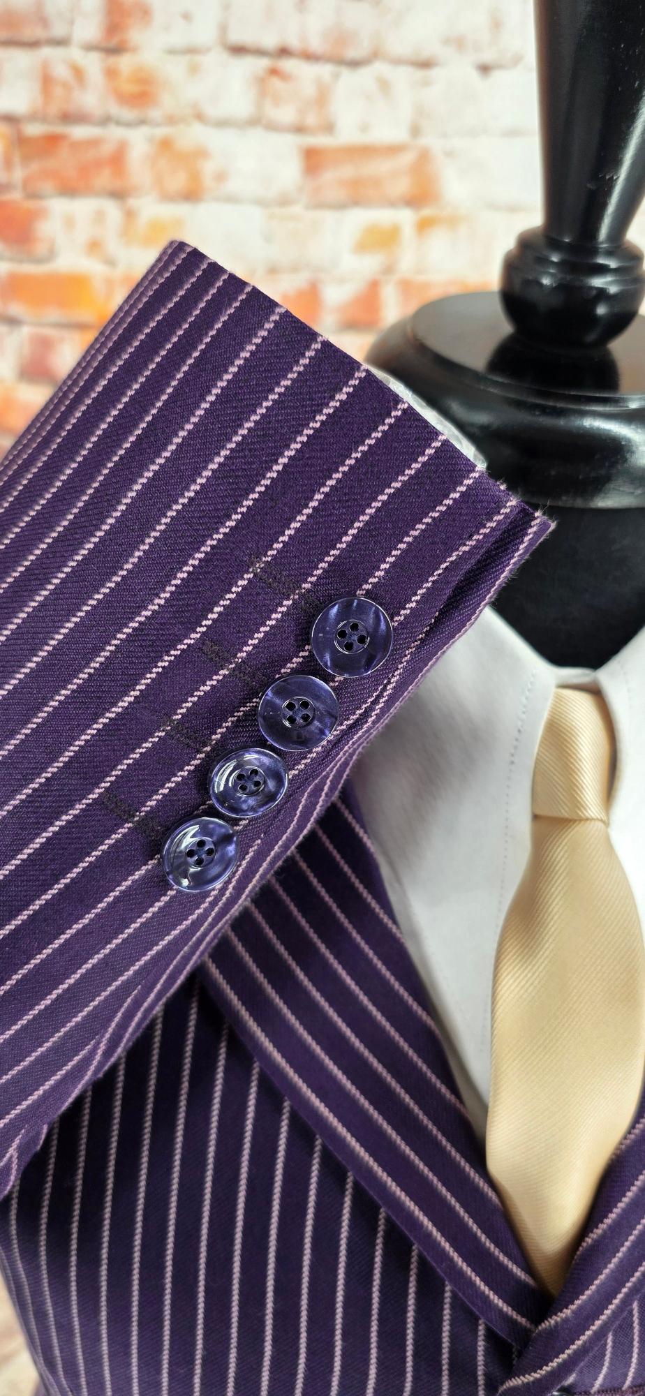 Four-button sleeve cuff on the Leith purple pinstripe blazer