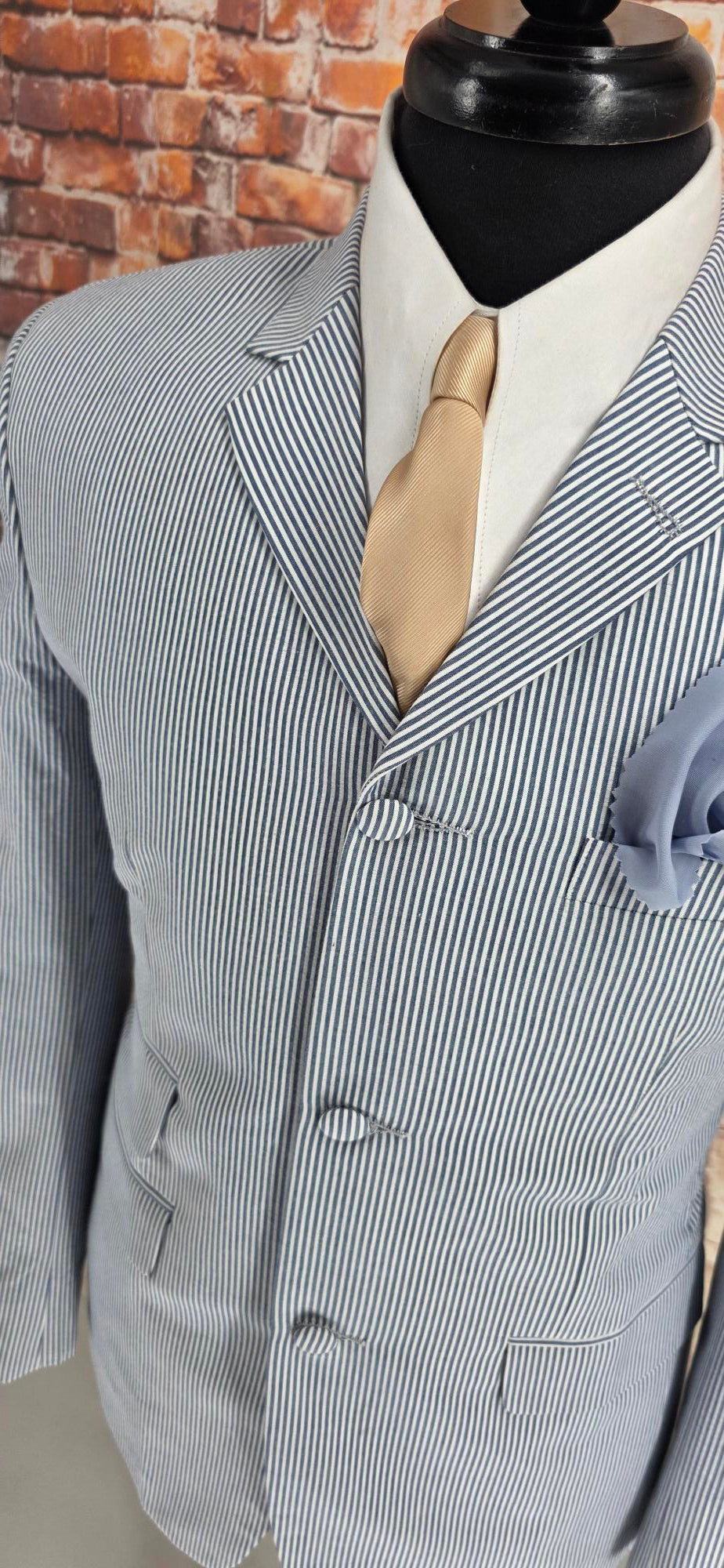 Warwick seersucker jacket front view
