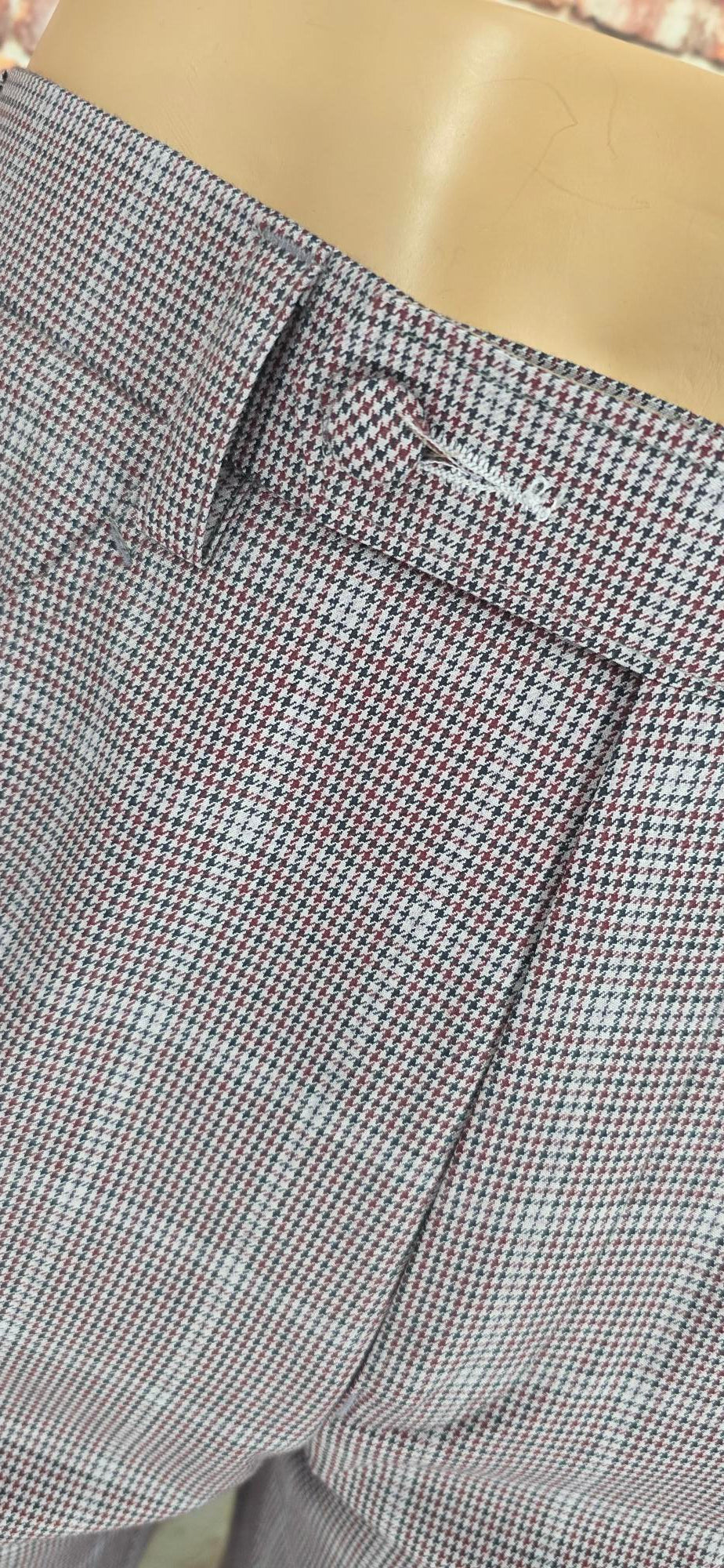 Garnet trousers detail
