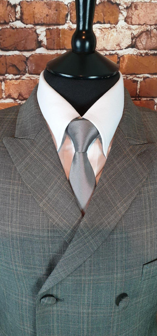 "Burt" Nutmeg Checked 8 button DB Suit