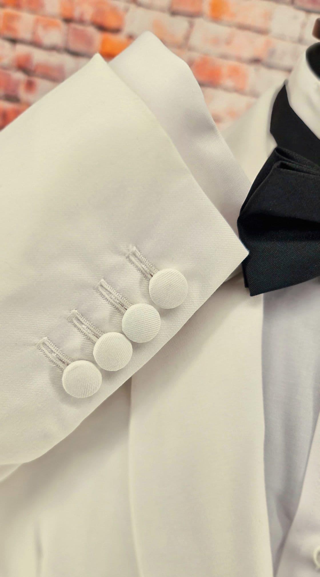 "Davenport" Off White Dinner Jacket