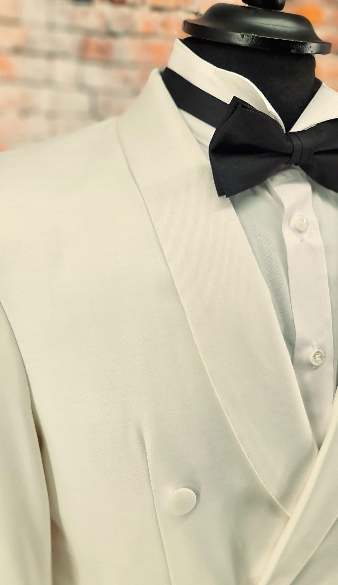 "Davenport" Off White Dinner Jacket