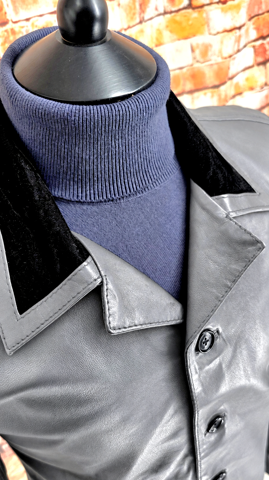 Benny - Grey Leather Jacket With Black Velvet-Style Collar