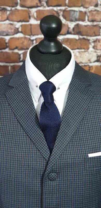 "Kingston" Grey & Dark Rust Puppy Tooth Checked 4 Button Jacket