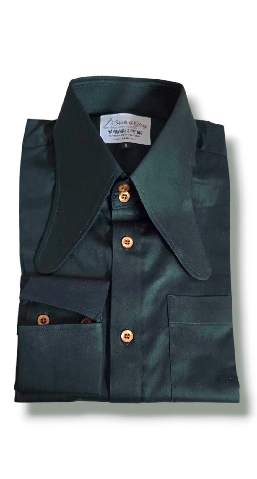 Como - Beagle Collar Bottle Green Shirt
